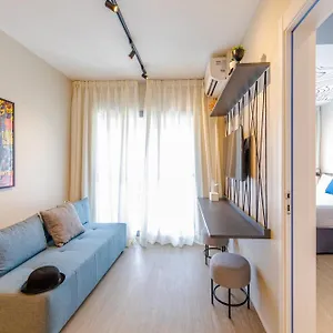 Apartment House Of Charlie Mariana
